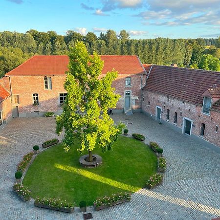 Отель Relais De L'Empereur Genappe Экстерьер фото
